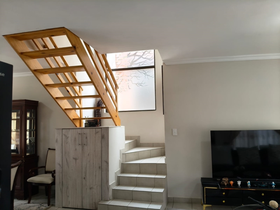 3 Bedroom Property for Sale in Waterval East North West